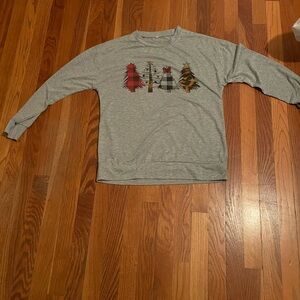 Long Sleeve Festive Holiday 🎄🎁 
NWOT***